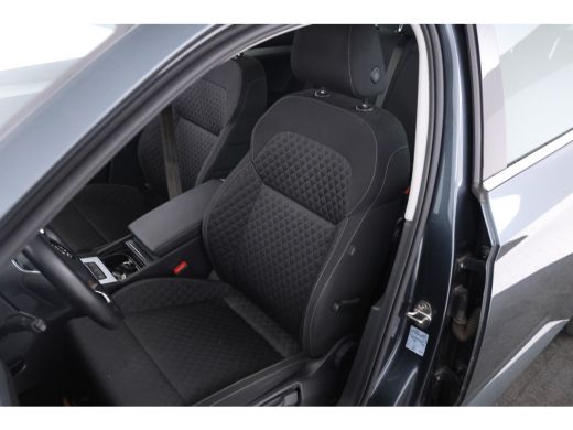 Skoda Superb Combi 1.4 TSI iV Business Edition Plus Navigatie, Climate, Lmv, ActivLease financial lease