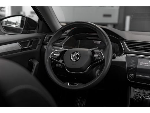 Skoda Superb Combi 1.4TSI PHEV 218pk Business Edition | Panoramadak | Trekhaak | Adaptive Cruise | Achteruitri... ActivLease financial lease