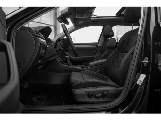 Skoda Superb Combi 1.4TSI PHEV 218pk Business Edition | Panoramadak | Trekhaak | Adaptive Cruise | Achteruitri... ActivLease financial lease