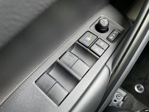 Toyota Corolla Cross Hybrid 140 Dynamic ActivLease financial lease