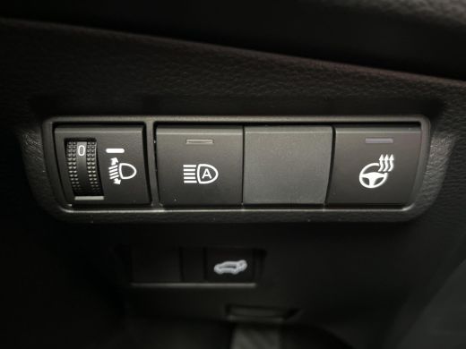 Toyota Corolla Cross Hybrid 140 Dynamic ActivLease financial lease