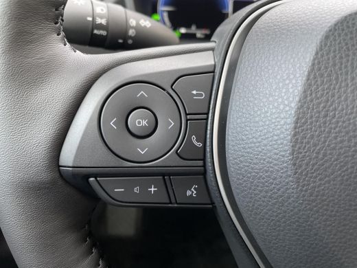 Toyota Corolla Cross Hybrid 140 Dynamic ActivLease financial lease