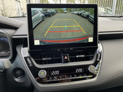 Toyota Corolla Cross Hybrid 140 Dynamic ActivLease financial lease