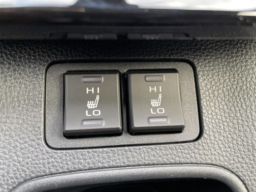 Toyota Corolla Cross Hybrid 140 Dynamic ActivLease financial lease