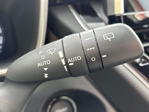 Toyota Corolla Cross Hybrid 140 Style | Navigatie | Apple CarPlay/Android auto | Verwarmde voorstoelen en stuur | Elek... ActivLease financial lease