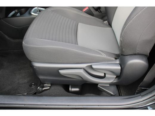 Toyota Yaris 1.5 VVT-i Active | Cruise Control | Achteruitrijcamera | Airco | Radio | ActivLease financial lease