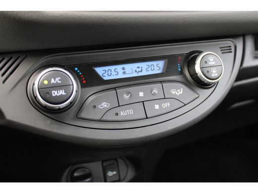 Toyota Yaris 1.5 VVT-i Active | Cruise Control | Achteruitrijcamera | Airco | Radio | ActivLease financial lease