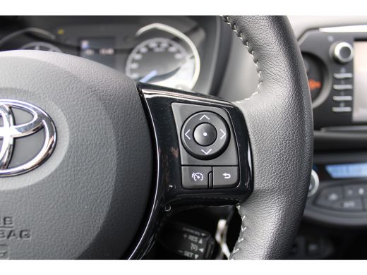 Toyota Yaris 1.5 VVT-i Active | Cruise Control | Achteruitrijcamera | Airco | Radio | ActivLease financial lease