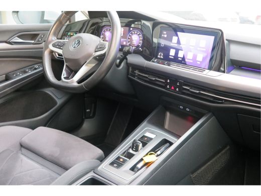 Volkswagen Golf 1.5 eTSI 150pk DSG 1st Edition ,. Pano, Virtual cockpit, LED verl. Electr. bestuurdersstoel met m... ActivLease financial lease