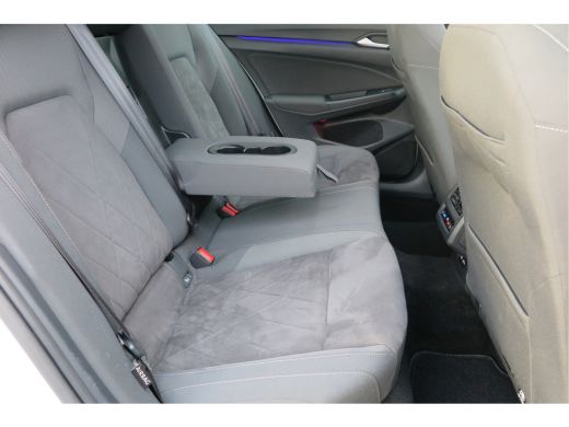 Volkswagen Golf 1.5 eTSI 150pk DSG 1st Edition ,. Pano, Virtual cockpit, LED verl. Electr. bestuurdersstoel met m... ActivLease financial lease