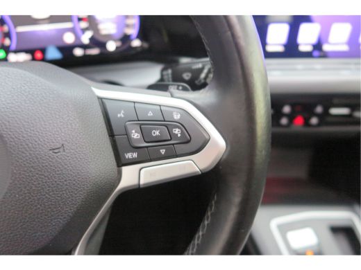 Volkswagen Golf 1.5 eTSI 150pk DSG 1st Edition ,. Pano, Virtual cockpit, LED verl. Electr. bestuurdersstoel met m... ActivLease financial lease