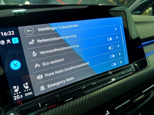 Volkswagen Golf 8 2.0 TSI R 4Motion Performance Akrapovic|Leder|HUD|H/K|Memory|BTW ActivLease financial lease