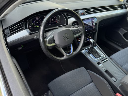 Volkswagen Passat Variant 218PK DSG HYBRID GTE BUSINESS CAMERA/NAVI/IQ-LIGHT ActivLease financial lease