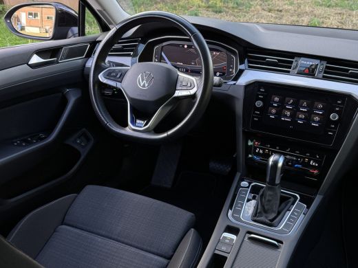 Volkswagen Passat Variant 218PK DSG HYBRID GTE BUSINESS CAMERA/NAVI/IQ-LIGHT ActivLease financial lease