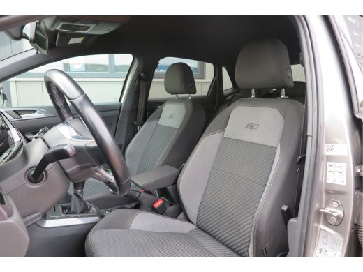 Volkswagen Polo 1.0 TSI 85kw 116pk Highline Business 2xR-Line , Beats audio , PDC, Navi, Carplay, LMV, Cruisecont... ActivLease financial lease