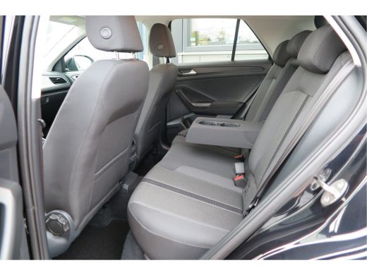 Volkswagen T-Roc 1.5 TSI 150pk DSG Life Edition, Camera,Navigatie,Virtual cockpit, ACC, Carplay ,Keyless ,Led verl... ActivLease financial lease