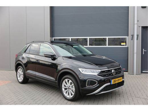 Volkswagen T-Roc 1.5 TSI 150pk DSG Life Edition, Camera,Navigatie,Virtual cockpit, ACC, Carplay ,Keyless ,Led verl... ActivLease financial lease