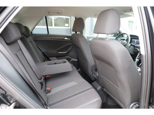 Volkswagen T-Roc 1.5 TSI 150pk DSG Life Edition, Camera,Navigatie,Virtual cockpit, ACC, Carplay ,Keyless ,Led verl... ActivLease financial lease