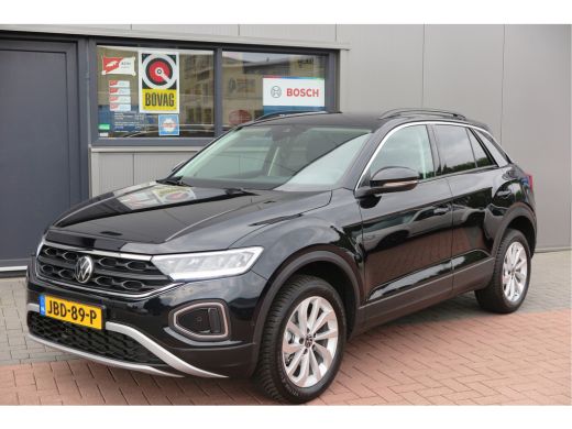 Volkswagen T-Roc 1.5 TSI 150pk DSG Life Edition, Camera,Navigatie,Virtual cockpit, ACC, Carplay ,Keyless ,Led verl... ActivLease financial lease