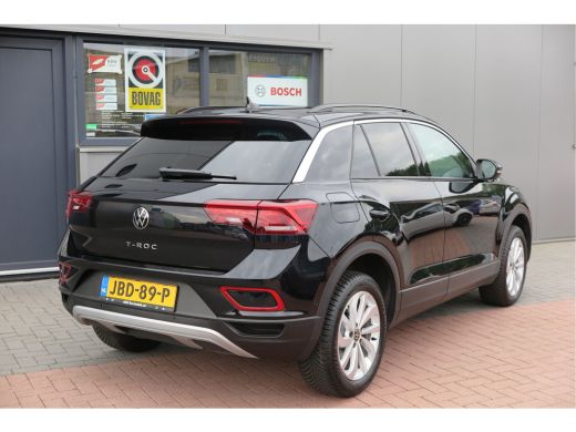 Volkswagen T-Roc 1.5 TSI 150pk DSG Life Edition, Camera,Navigatie,Virtual cockpit, ACC, Carplay ,Keyless ,Led verl... ActivLease financial lease