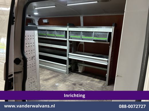 Volkswagen Transporter 2.0 TDI 150pk L2H1 Inrichting Euro6 Airco | Omvormer | Camera | 2500kg Trekhaak | Apple Carplay A... ActivLease financial lease