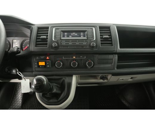 Volkswagen Transporter 2.0 TDI L1H1 | 140PK | Airco | Kasten | Parkeersensoren | Elektrpakket ActivLease financial lease