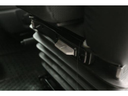 Volkswagen Transporter 2.0 TDI L1H1 | 140PK | Airco | Kasten | Parkeersensoren | Elektrpakket ActivLease financial lease