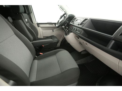 Volkswagen Transporter 2.0 TDI L1H1 | 140PK | Airco | Kasten | Parkeersensoren | Elektrpakket ActivLease financial lease