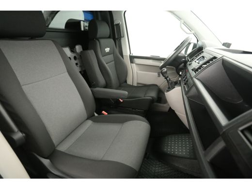 Volkswagen Transporter 2.0 TDI L1H1 | 140PK | Airco | Kasten | Parkeersensoren | Elektrpakket ActivLease financial lease