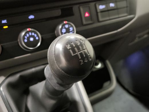 Volkswagen Transporter 2.0TDI 150pk L2/H1 4-Motion Euro 6! ActivLease financial lease