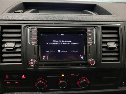 Volkswagen Transporter 2.0TDI 150pk L2/H1 Automaat Euro 6! ActivLease financial lease