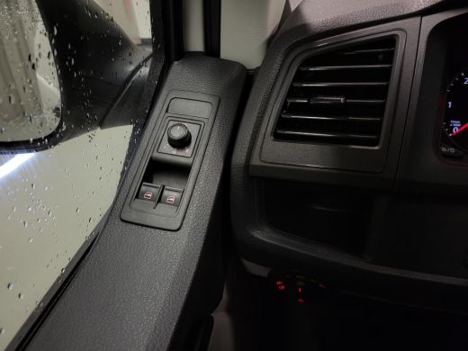 Volkswagen Transporter 2.0TDI 150pk L2/H1 Automaat Euro 6! ActivLease financial lease