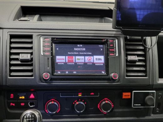 Volkswagen Transporter 2.0TSI 150pk L2/H1 2X Schuifdeur Benzine! ActivLease financial lease