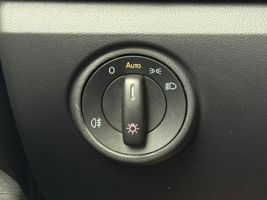 Volkswagen up! 1.0 65 pk | Achteruitrijcamera | Airco (automatisch) | Cruise control ActivLease financial lease