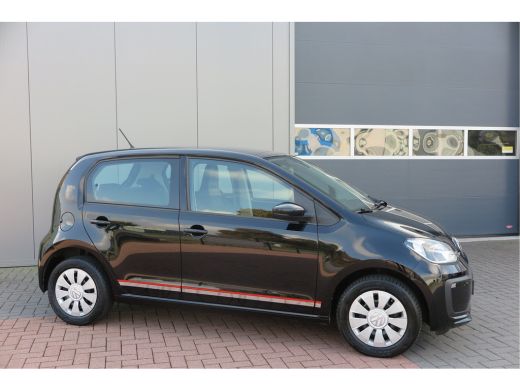 Volkswagen up! 1.0 BMT 60pk move up! , DAB+ radio, Maps&More , Airco , etc Cruisecontrol tegen €550,- meerprijs . ActivLease financial lease