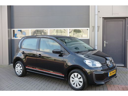 Volkswagen up! 1.0 BMT 60pk move up! , DAB+ radio, Maps&More , Airco , etc Cruisecontrol tegen €550,- meerprijs . ActivLease financial lease