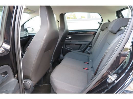 Volkswagen up! 1.0 BMT 60pk move up! , DAB+ radio, Maps&More , Airco , etc Cruisecontrol tegen €550,- meerprijs . ActivLease financial lease