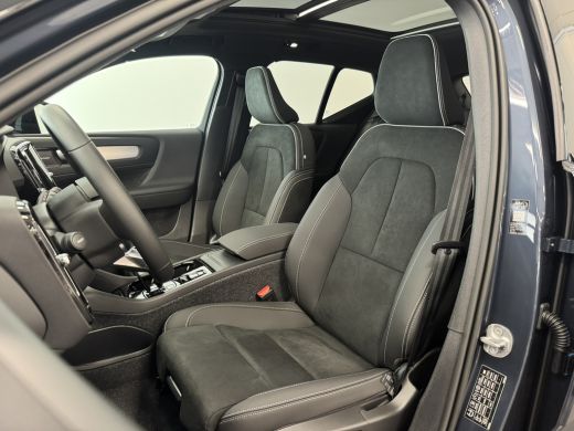 Volvo  XC40 B4 Plus Black Edition | Apple Carplay/Android Auto|telefoonintegratie premium | Cruise control ad... ActivLease financial lease