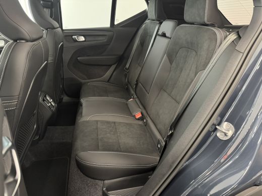 Volvo  XC40 B4 Plus Black Edition | Apple Carplay/Android Auto|telefoonintegratie premium | Cruise control ad... ActivLease financial lease