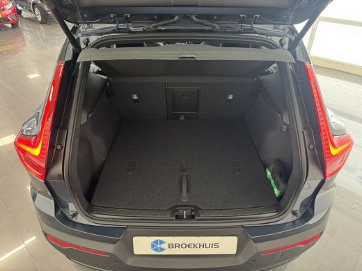 Volvo  XC40 B4 Plus Black Edition | Apple Carplay/Android Auto|telefoonintegratie premium | Cruise control ad... ActivLease financial lease