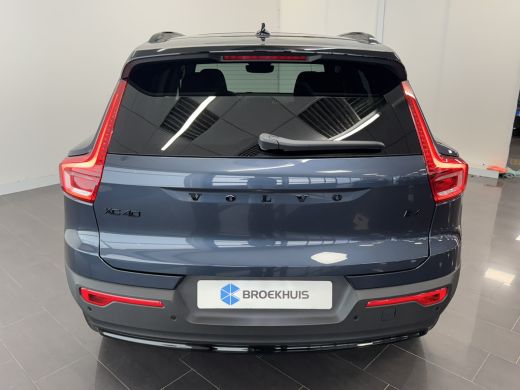 Volvo  XC40 B4 Plus Black Edition | Apple Carplay/Android Auto|telefoonintegratie premium | Cruise control ad... ActivLease financial lease