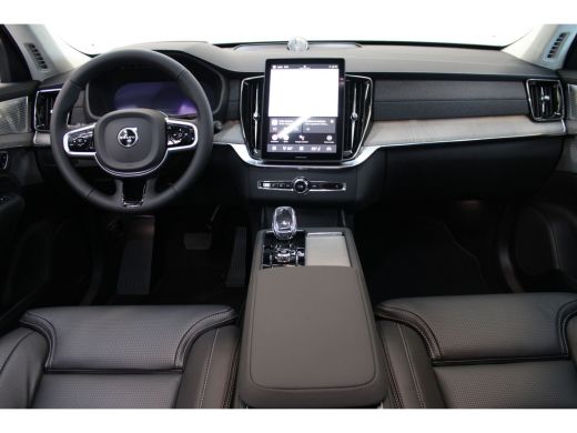 Volvo  XC90 T8 455PK AWD Ultra Dark | Massage + Ventilatie | Luchtvering | B&W Audio | Gelam Glas |  360º view ActivLease financial lease