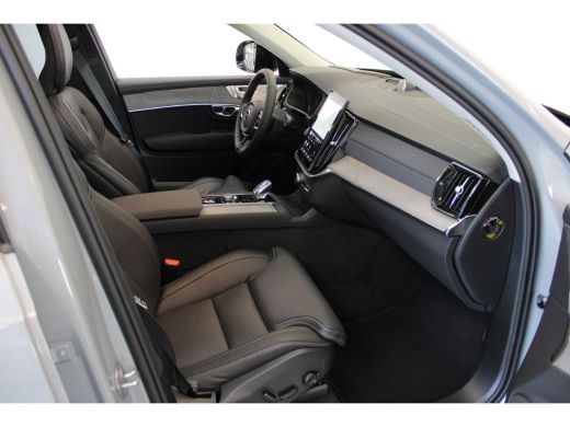 Volvo  XC90 T8 455PK AWD Ultra Dark | Massage + Ventilatie | Luchtvering | B&W Audio | Gelam Glas |  360º view ActivLease financial lease