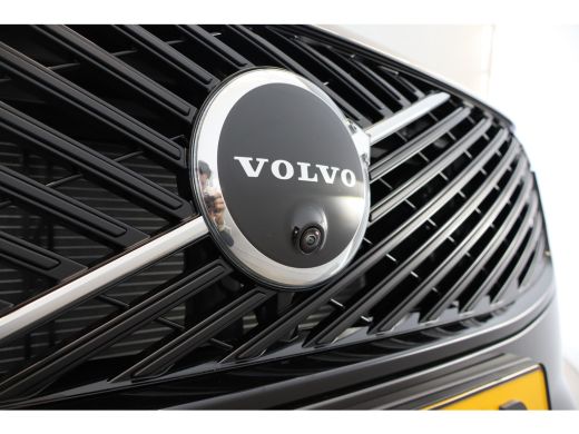 Volvo  XC90 T8 455PK Ultra Dark | B&W Audio | Luchtvering | Trekhaak | Gelam Glas | Getint Glas ActivLease financial lease