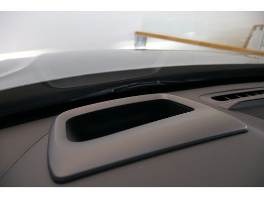 Volvo  XC90 T8 455PK Ultra Dark | B&W Audio | Luchtvering | Trekhaak | Gelam Glas | Getint Glas ActivLease financial lease