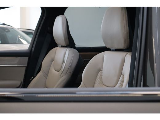 Volvo  XC90 T8 455PK Ultra Dark | B&W Audio | Luchtvering | Trekhaak | Gelam Glas | Getint Glas ActivLease financial lease