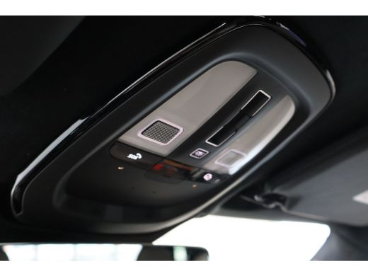 Volvo  XC90 T8 455PK Ultra Dark | B&W Audio | Luchtvering | Trekhaak | Gelam Glas | Getint Glas ActivLease financial lease