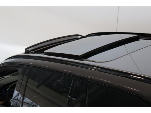 Volvo  XC90 T8 455PK Ultra Dark | B&W Audio | Luchtvering | Trekhaak | Gelam Glas | Getint Glas ActivLease financial lease