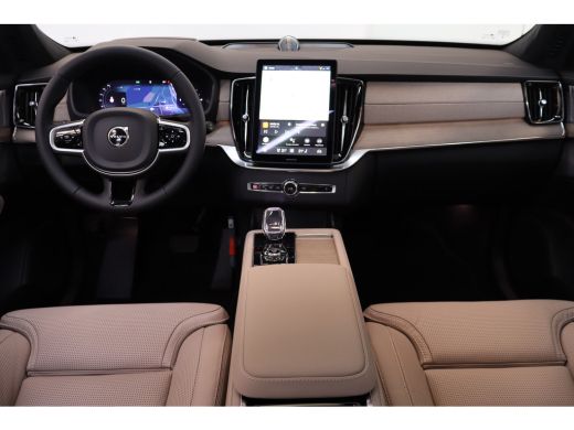 Volvo  XC90 T8 455PK Ultra Dark | B&W Audio | Luchtvering | Trekhaak | Gelam Glas | Getint Glas ActivLease financial lease