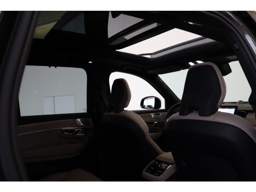 Volvo  XC90 T8 455PK Ultra Dark | B&W Audio | Luchtvering | Trekhaak | Gelam Glas | Getint Glas ActivLease financial lease